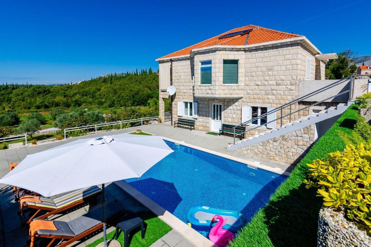 Villa Oasis Cypress Čilipi Exterior foto